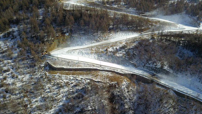 走近冬奧丨探訪國(guó)家高山滑雪中心冬奧造雪工作