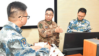 國防大學(xué)聯(lián)合作戰(zhàn)學(xué)院教授平志偉：鍛造勝戰(zhàn)英才的師者