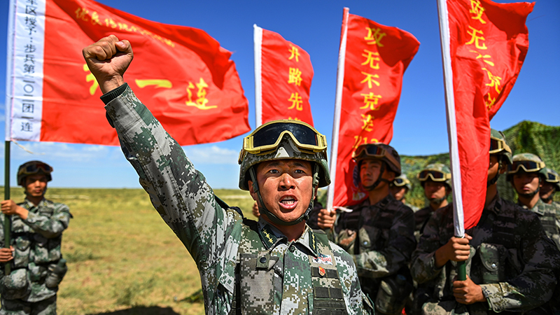 了不起的中國軍人丨楊德龍：立身為旗，當(dāng)好星火傳承人